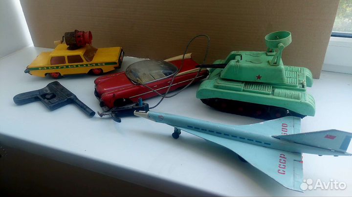 Игрушки из СССР машинки