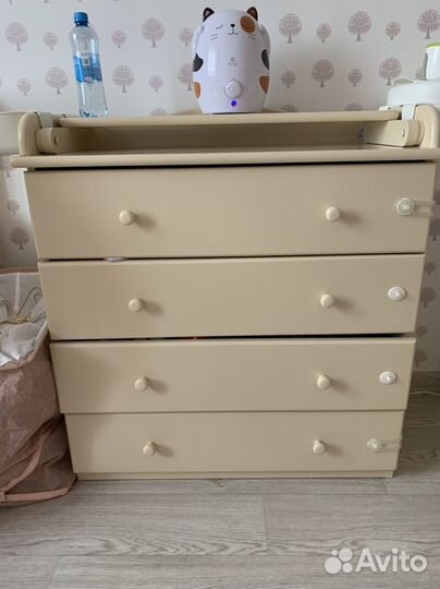 Кроватки для двойни + пеленальный комод