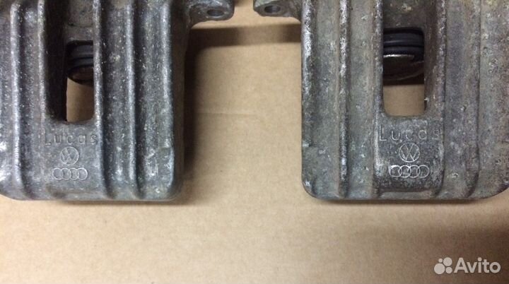 Задние тормозные супорта skoda octavia A4