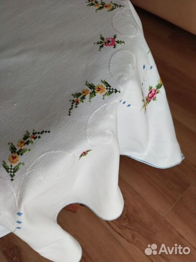 Скатерть ручная вышивка Германия