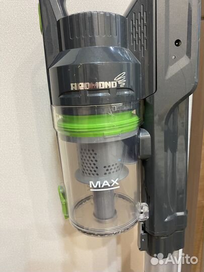 Пылесос Redmond RV-UR355