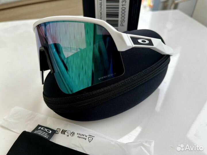 Солнцезащитные очки Oakley Sutro Lite Sweep Prizm