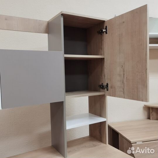 Стол письменный Хаски-12 с надстройкой