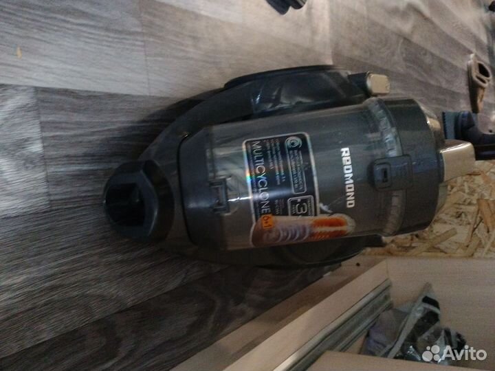 Пылесос redmond