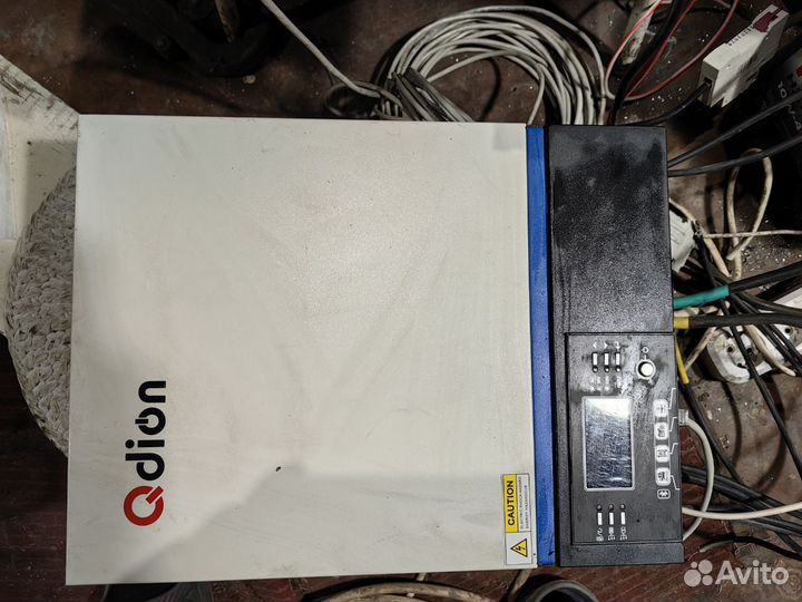 Qdion блок питания в комплекте с АКБ и батареями