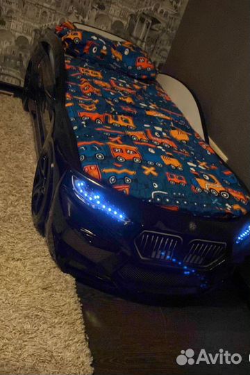 Кровать машинка