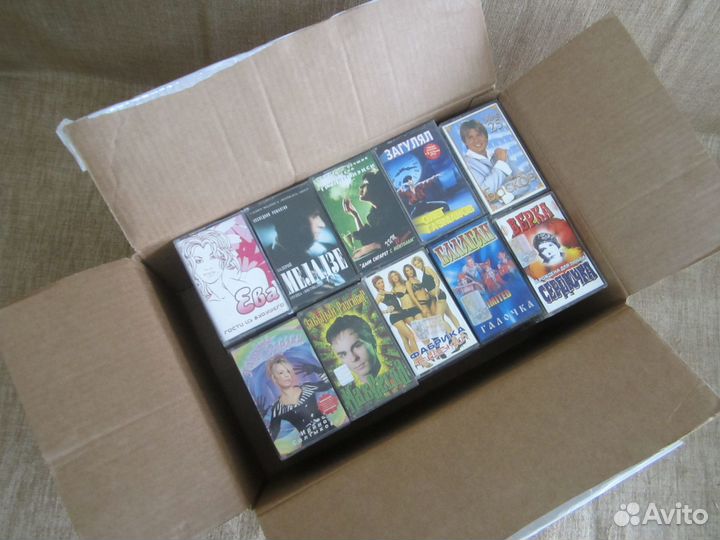 Аудиокассеты с записью. Лицензия