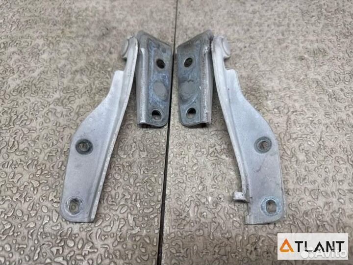 Петля капота daihatsu hijet