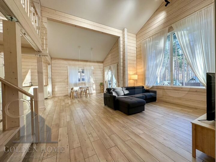 Дом 200 м² на участке 12 сот.