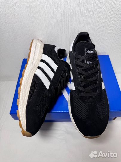 Кроссовки Adidas Originals Retropy