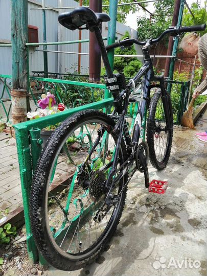 Велосипед GT avalanche 3.0