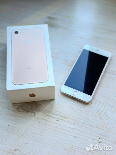 iPhone 7, 32 ГБ