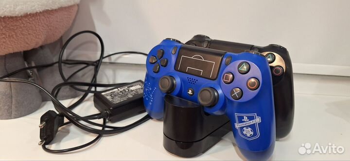 Sony playstation 4 PS4 pro 1tb с играми