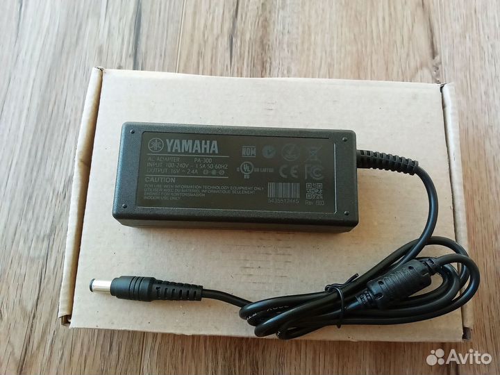 Блок питания Yamaha DGX-670, DGX-670WH, DGX-670B