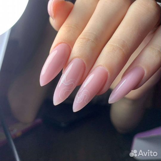 Наращивание ногтей на дому