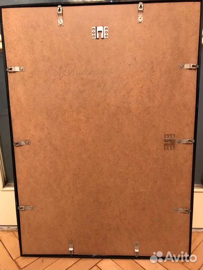 Девушка в белой кофте