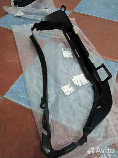 Уплотнитель фары для Мерседес GLE class W167