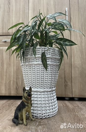 Кашпо из полиротанга