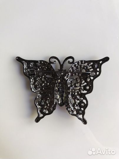 Брошки бабочка и пчела