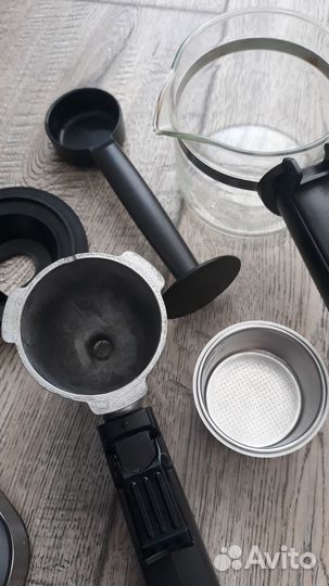 Кофеварка рожковая Redmond