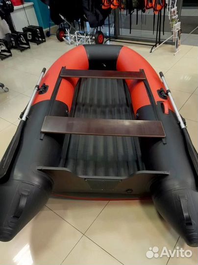 Лодка пвх Gladiator(Гладиатор) E330 б/у