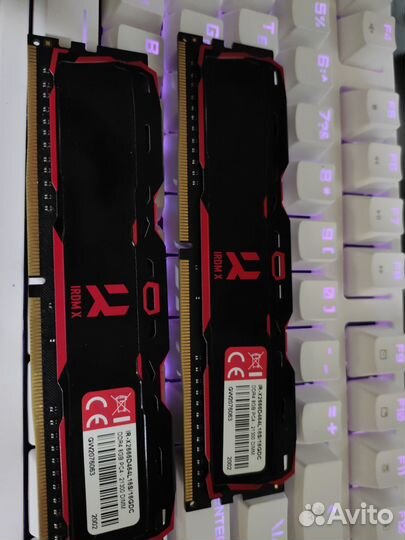 Оперативная память ddr4 16gb(2*8)