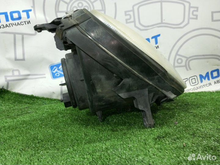 Фара правая Mercedes-Benz E-Class W211 642920