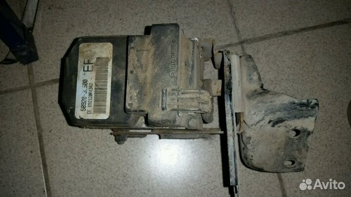 Блок абс Hyundai Sonata 2007