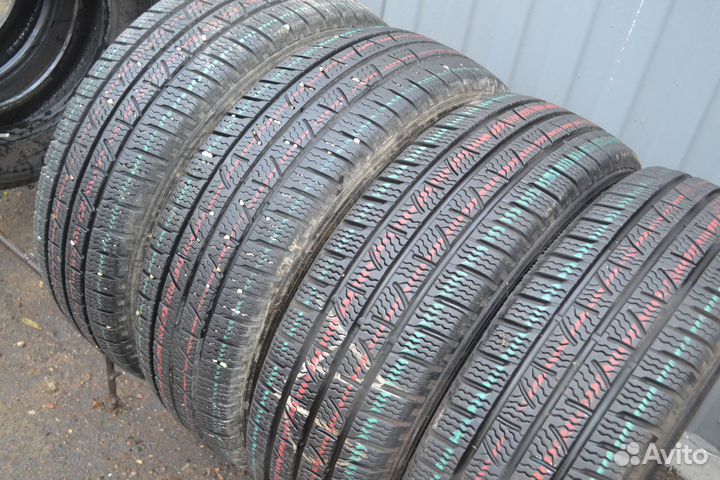 Pirelli Carrier Winter 205/65 R16C 107T