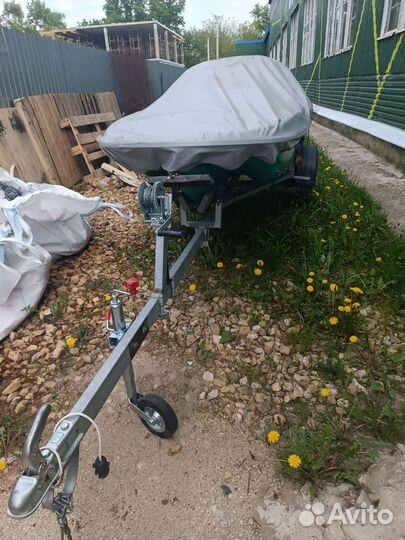 Лодка(тримаран)