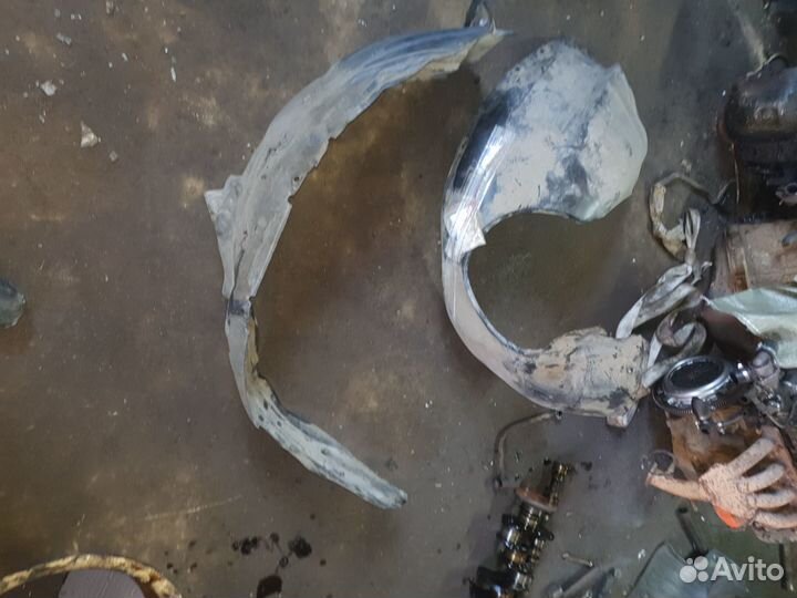 Подкрылок на чери тиго 2010г