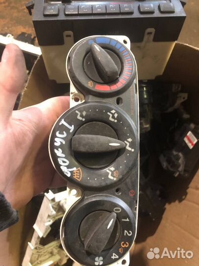 Блок управления отопителем Форд Фокус 1