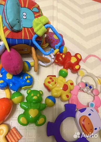 Развивающие игрушки, погремушки пакетом