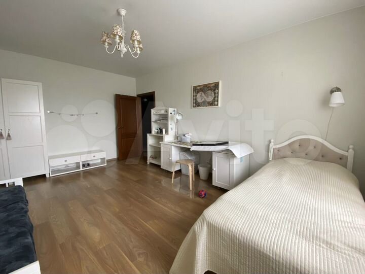 3-к. квартира, 106 м², 8/12 эт.