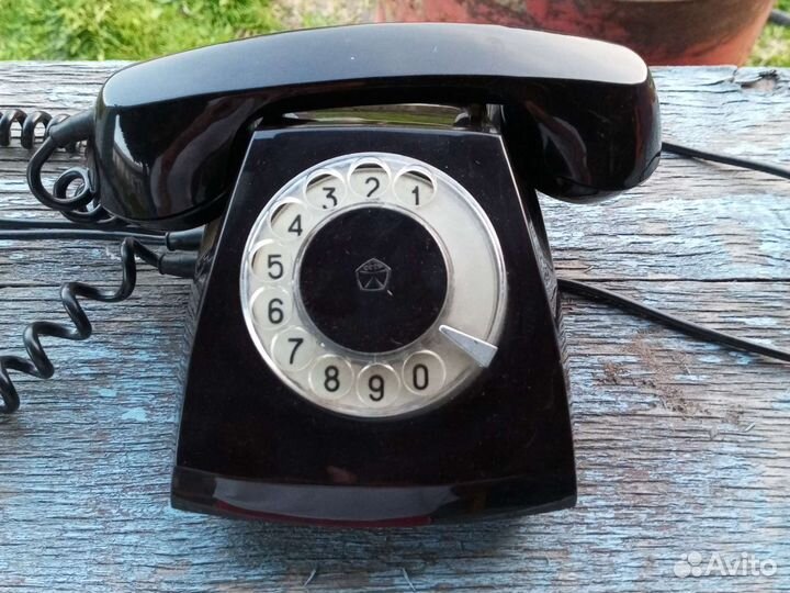 Старый телефон СССР