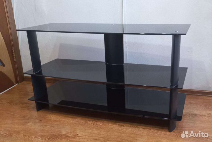 Стеклянная тумба под тв
