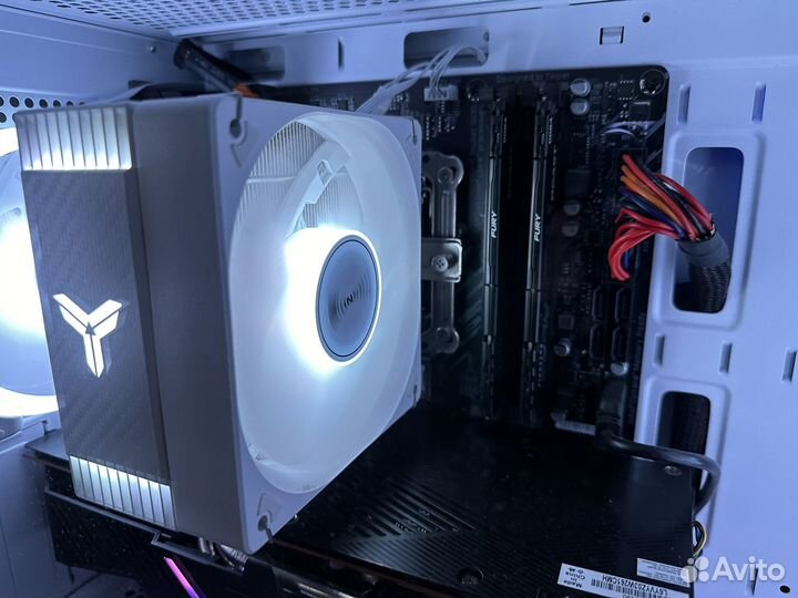 Игровой компьютер i3-10105f / rx 5700 / 16 gb
