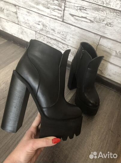 Ботинки демисезонные