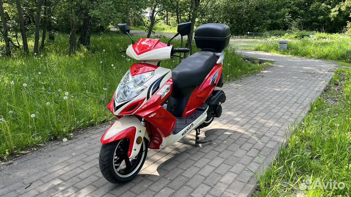 Скутер Nexus Fantom 150