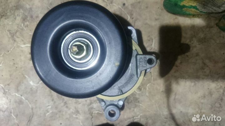 Натяжитель ремня грм Mercedes Gates (W210)