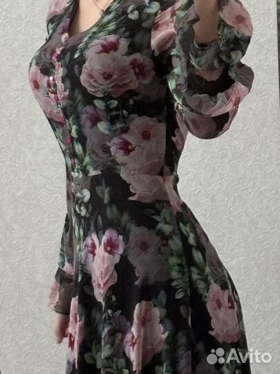 Платье,костюм