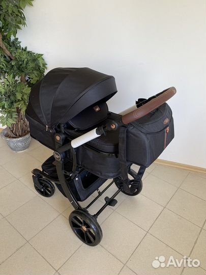 Коляска трансформер 2 в 1 LuxMom (новая)