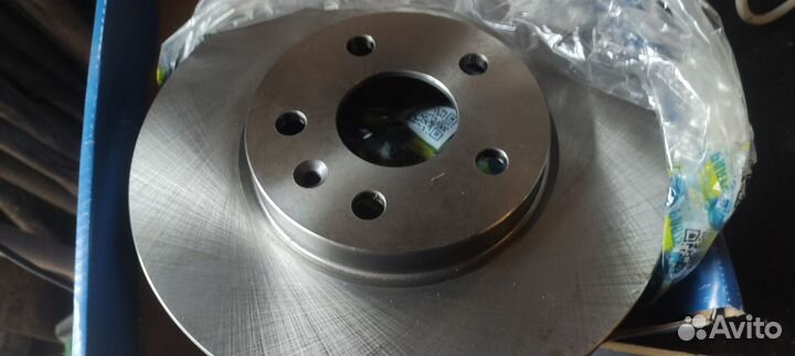 Диск тормозной передний Шевроле Авео, Круз, Опель