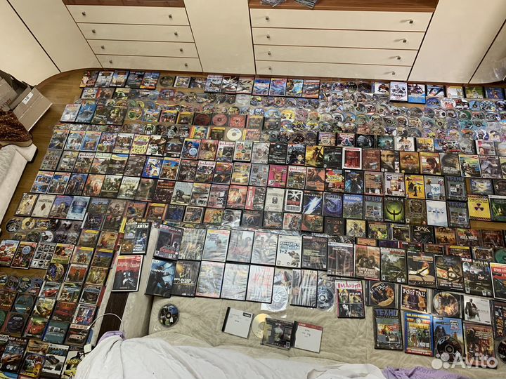 Компьютерные игры 2000ых диски мобильные игры