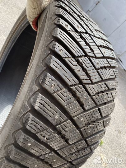 Goodyear UltraGrip Ice Arctic SUV 275/45 R20