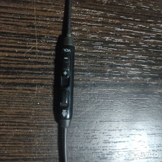 Наушники Philips со съёмным микрофоном