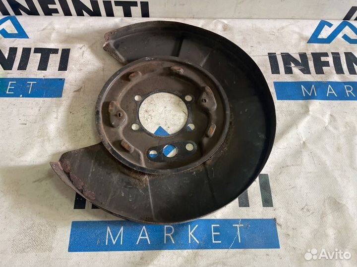 Пыльник щиток кожух тормозного диска задний левый