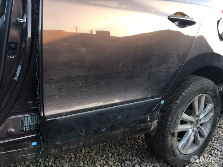 Задняя левая дверь Hyundai ix35