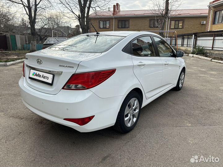 Hyundai Solaris 1.6 AT, 2015, 80 400 км