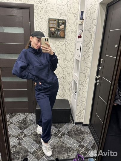 Спортивный костюм с начесом новый